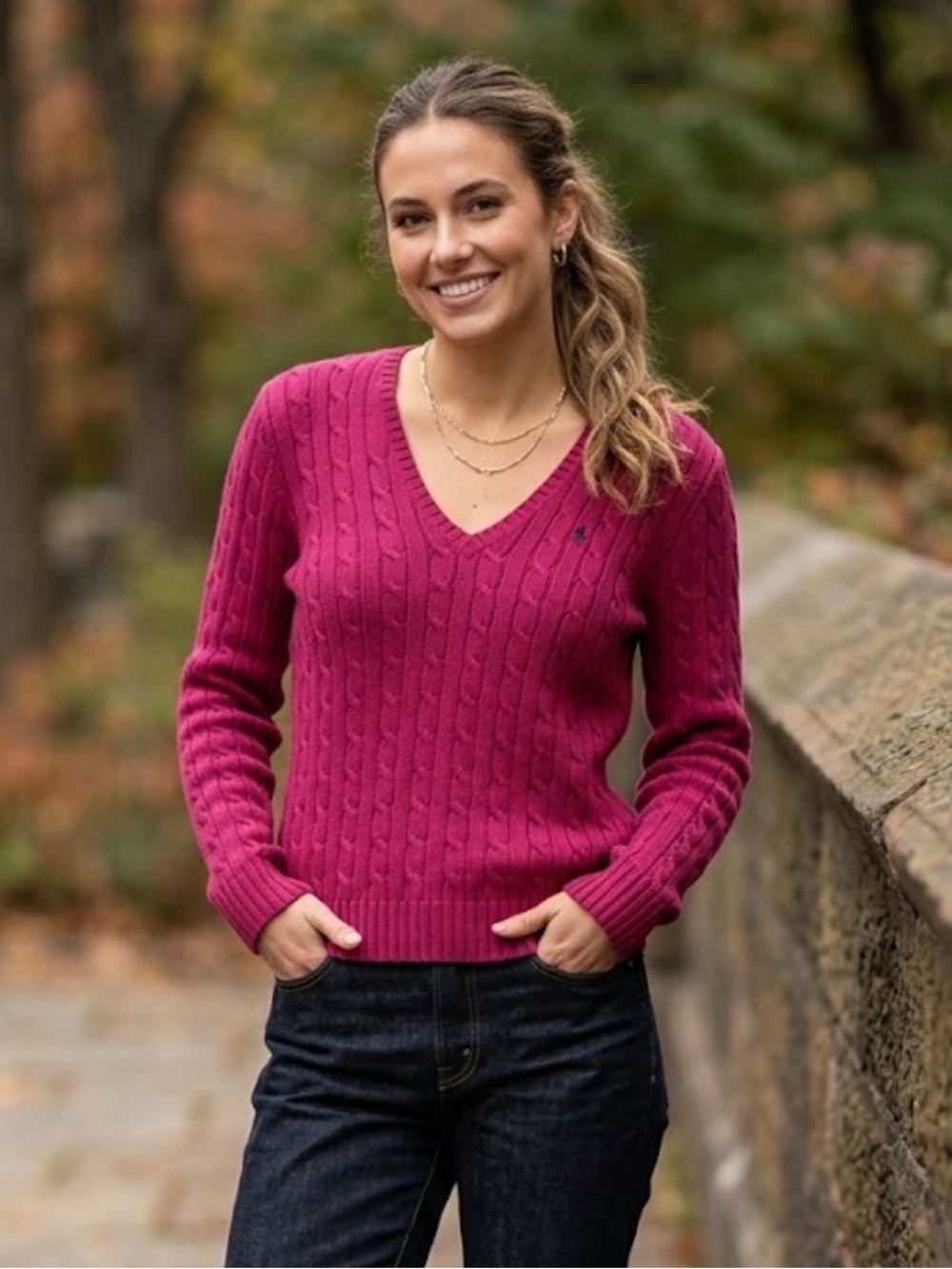 Ralph Lauren Sport 90’s Women's Cable Knit V-Neck Sweater - Fuchsia Pink L